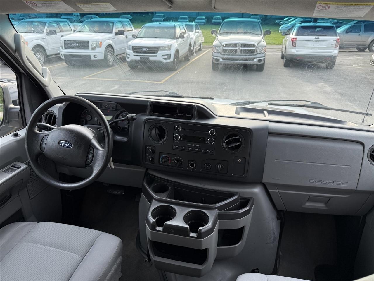 Ford Econoline  2013