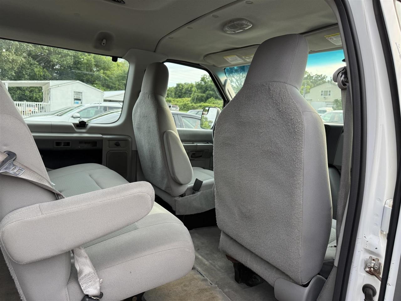 Ford Econoline  2013