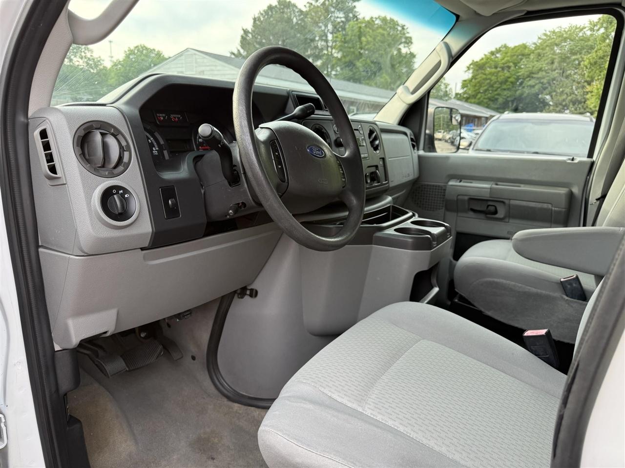 Ford Econoline  2013