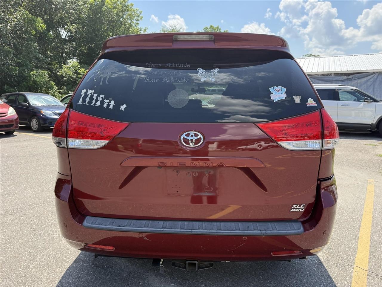 Toyota Sienna  2013