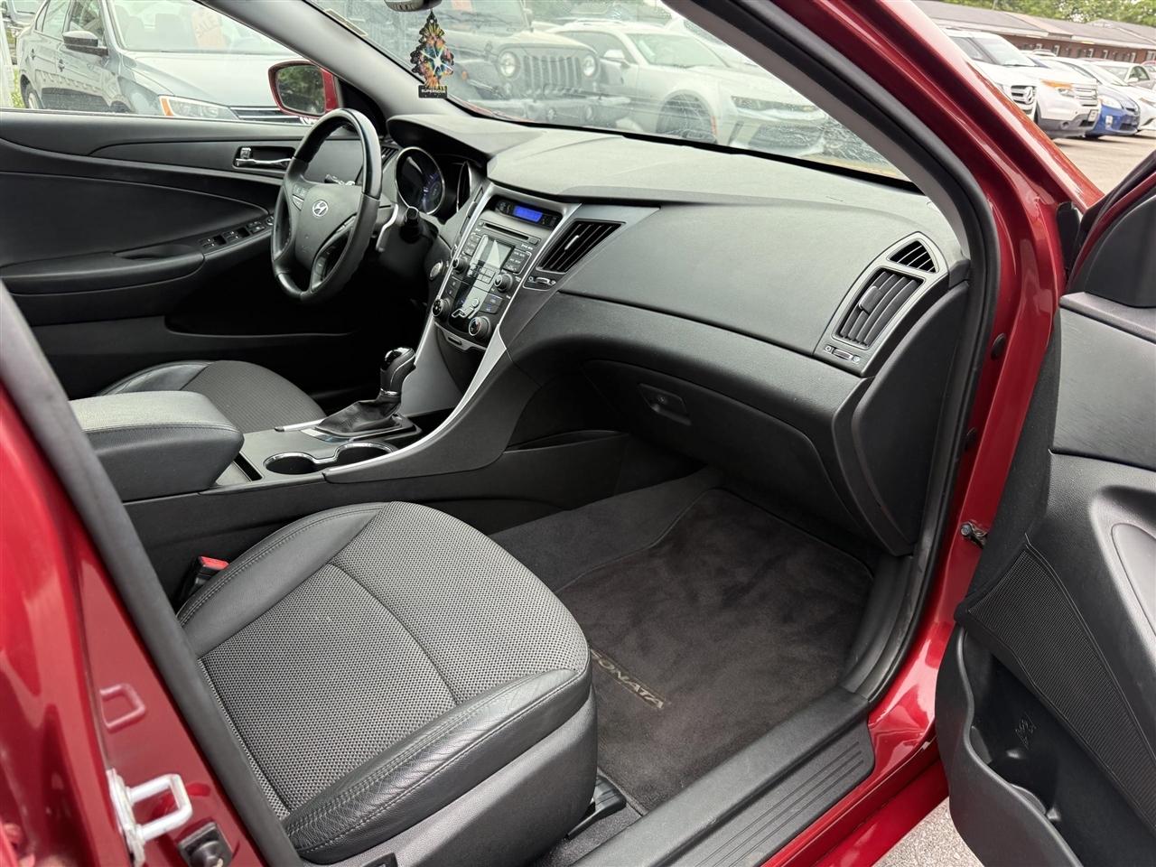 Hyundai Sonata  2011