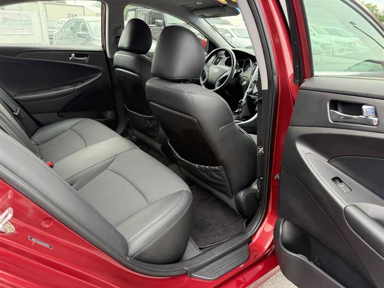 Hyundai Sonata  2011