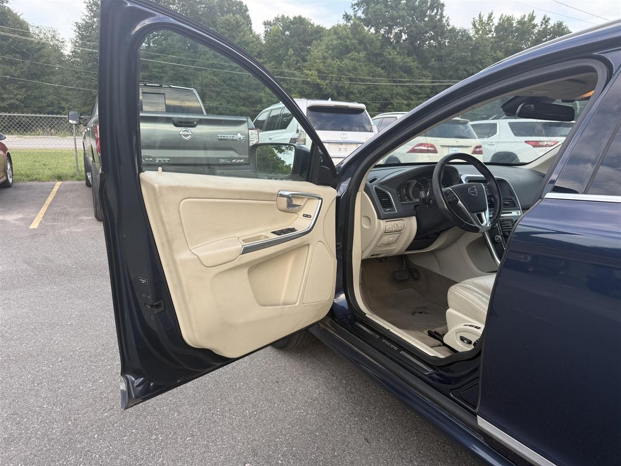 Volvo XC60  2014