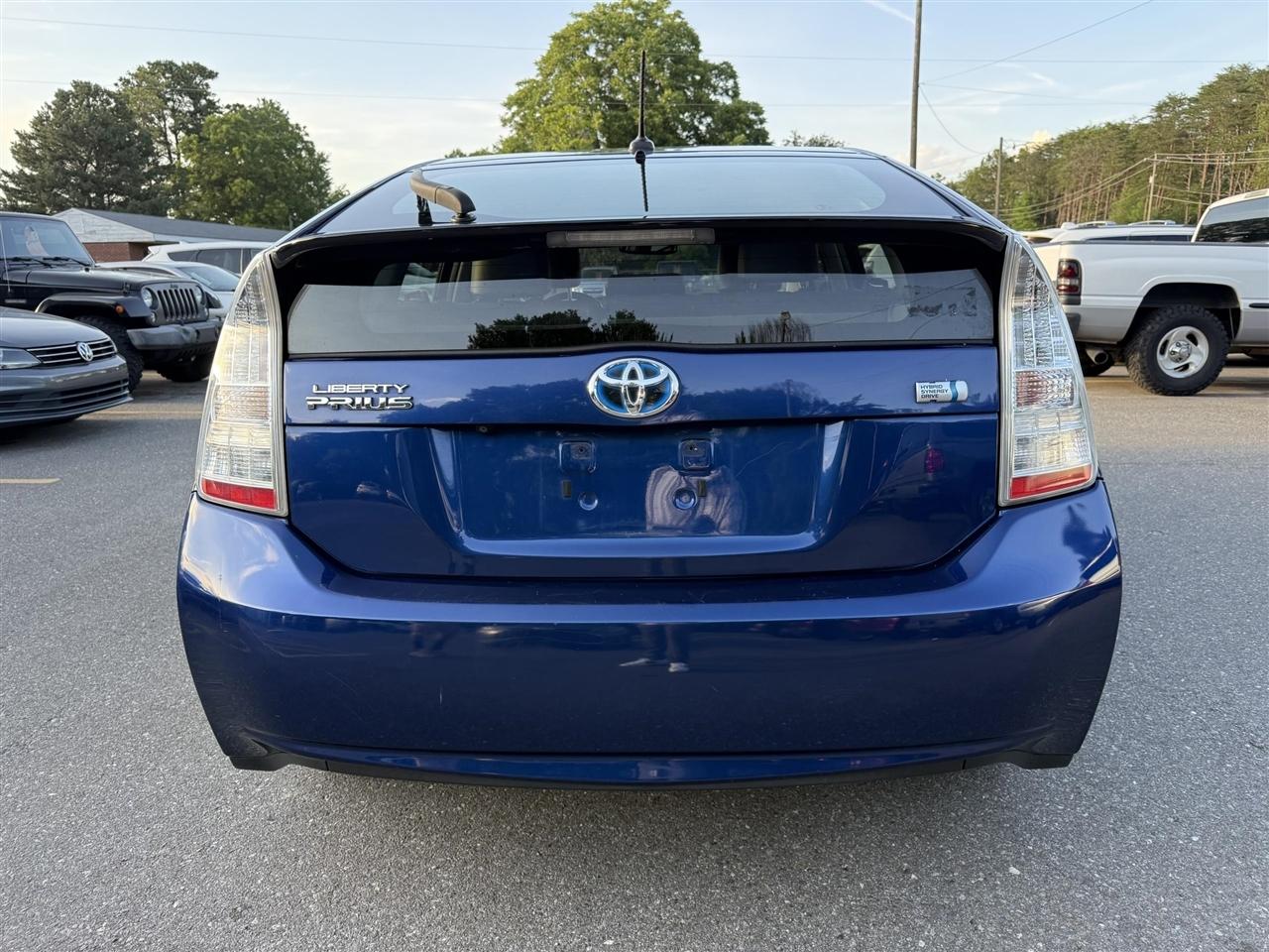 Toyota Prius  2010