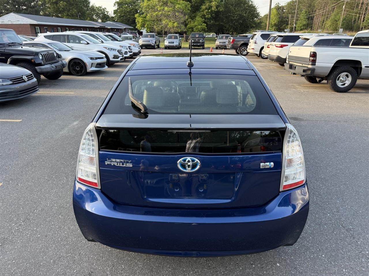 Toyota Prius  2010