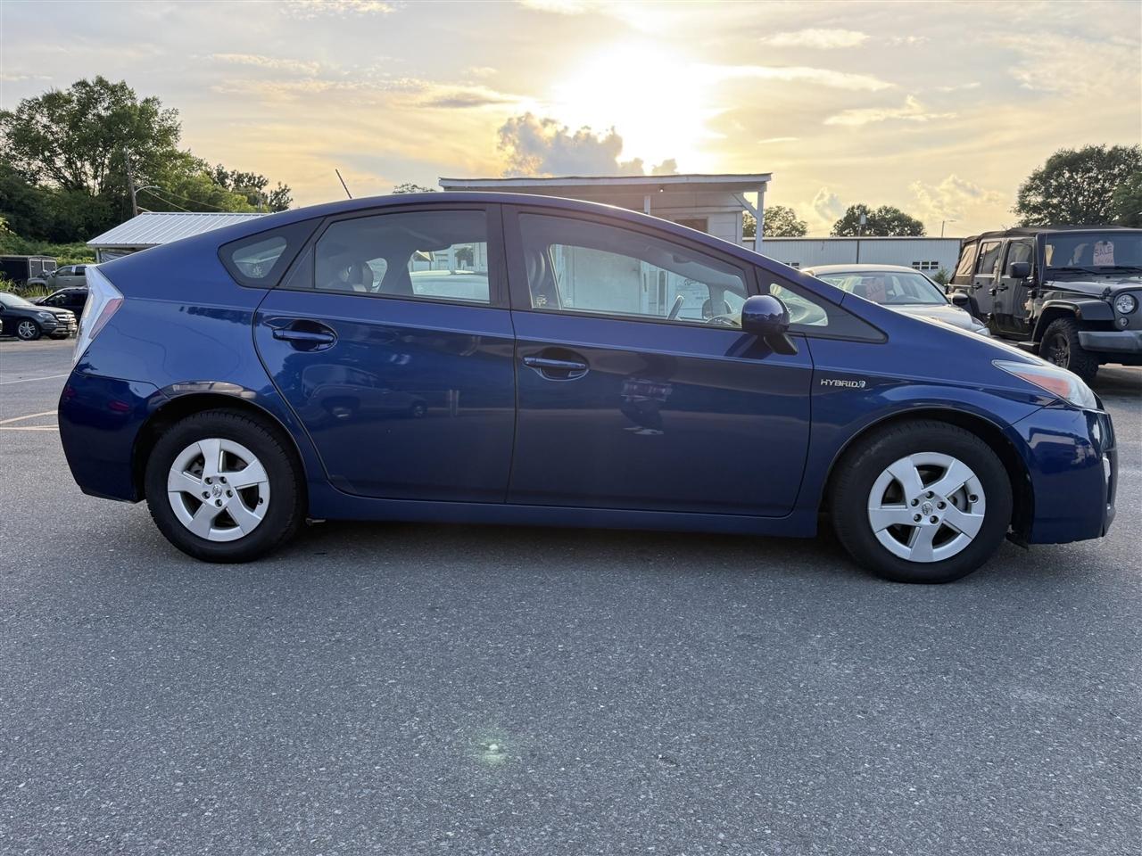 Toyota Prius  2010