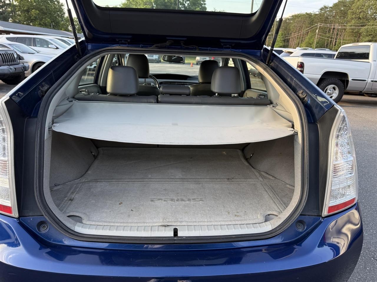 Toyota Prius  2010