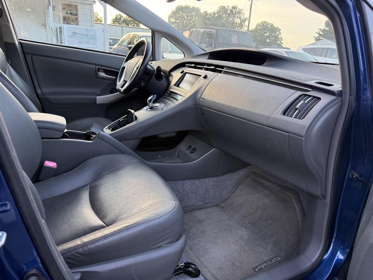 Toyota Prius  2010