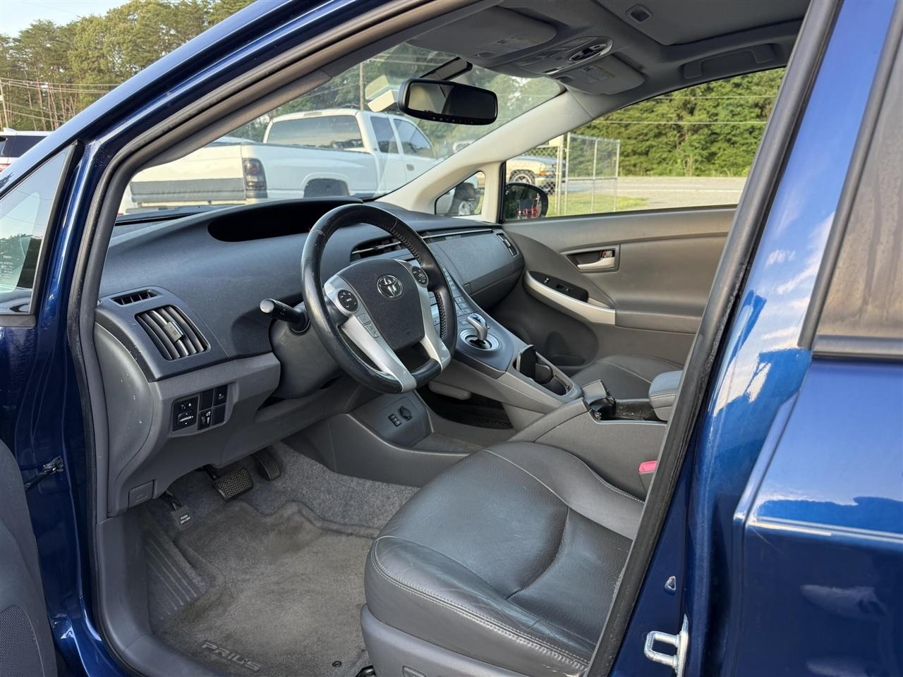 Toyota Prius  2010