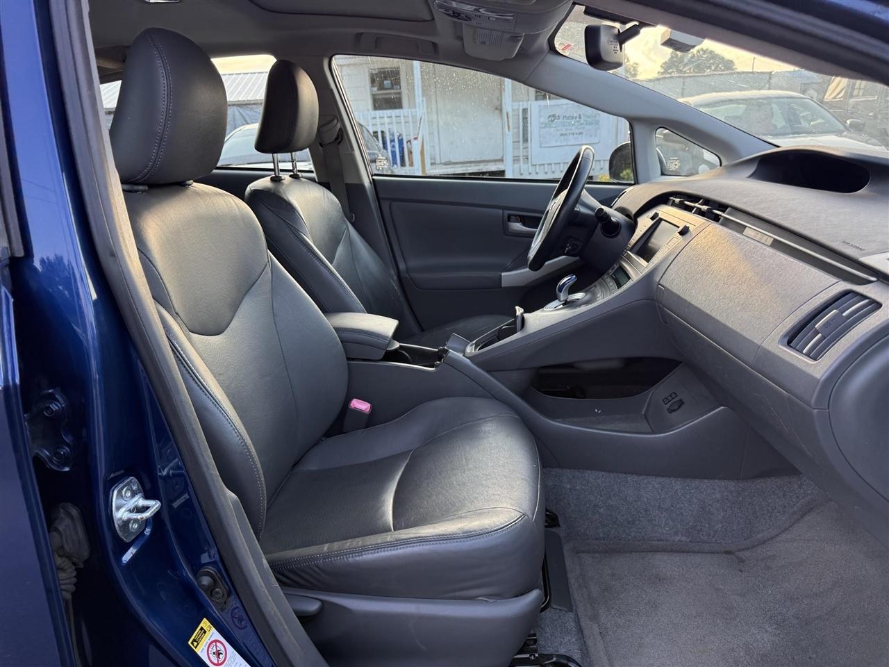 Toyota Prius  2010