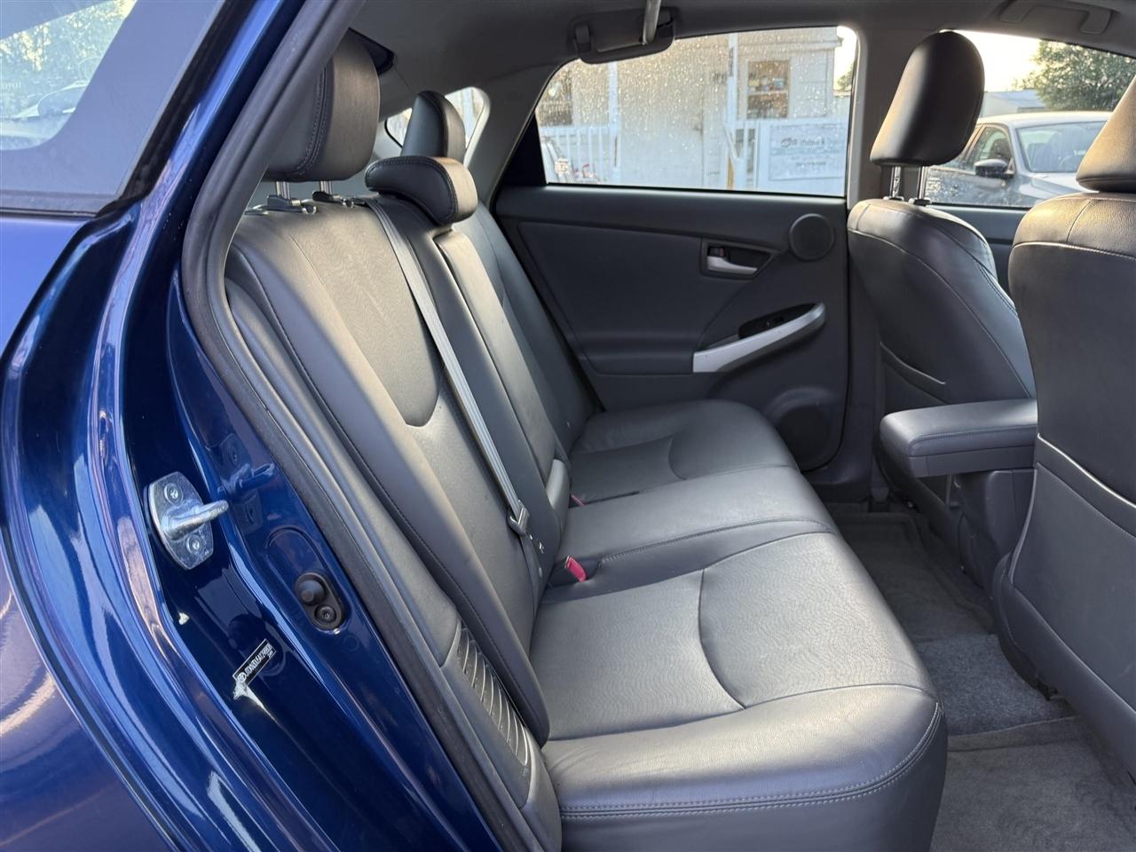 Toyota Prius  2010