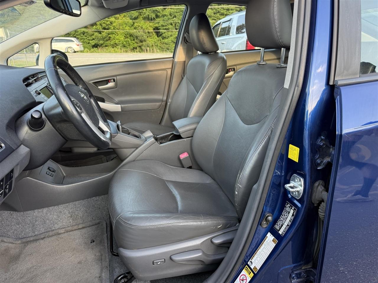Toyota Prius  2010