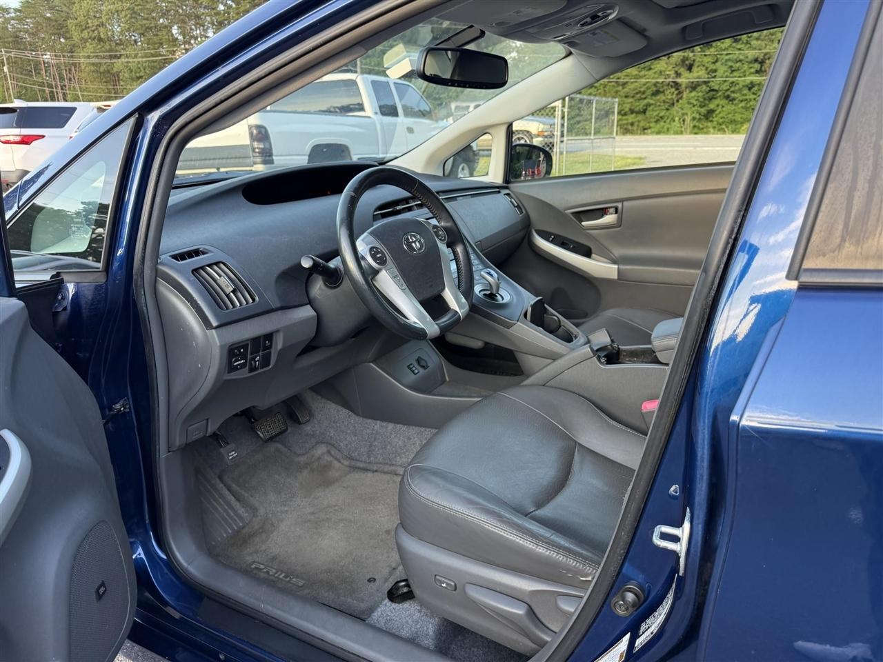 Toyota Prius  2010