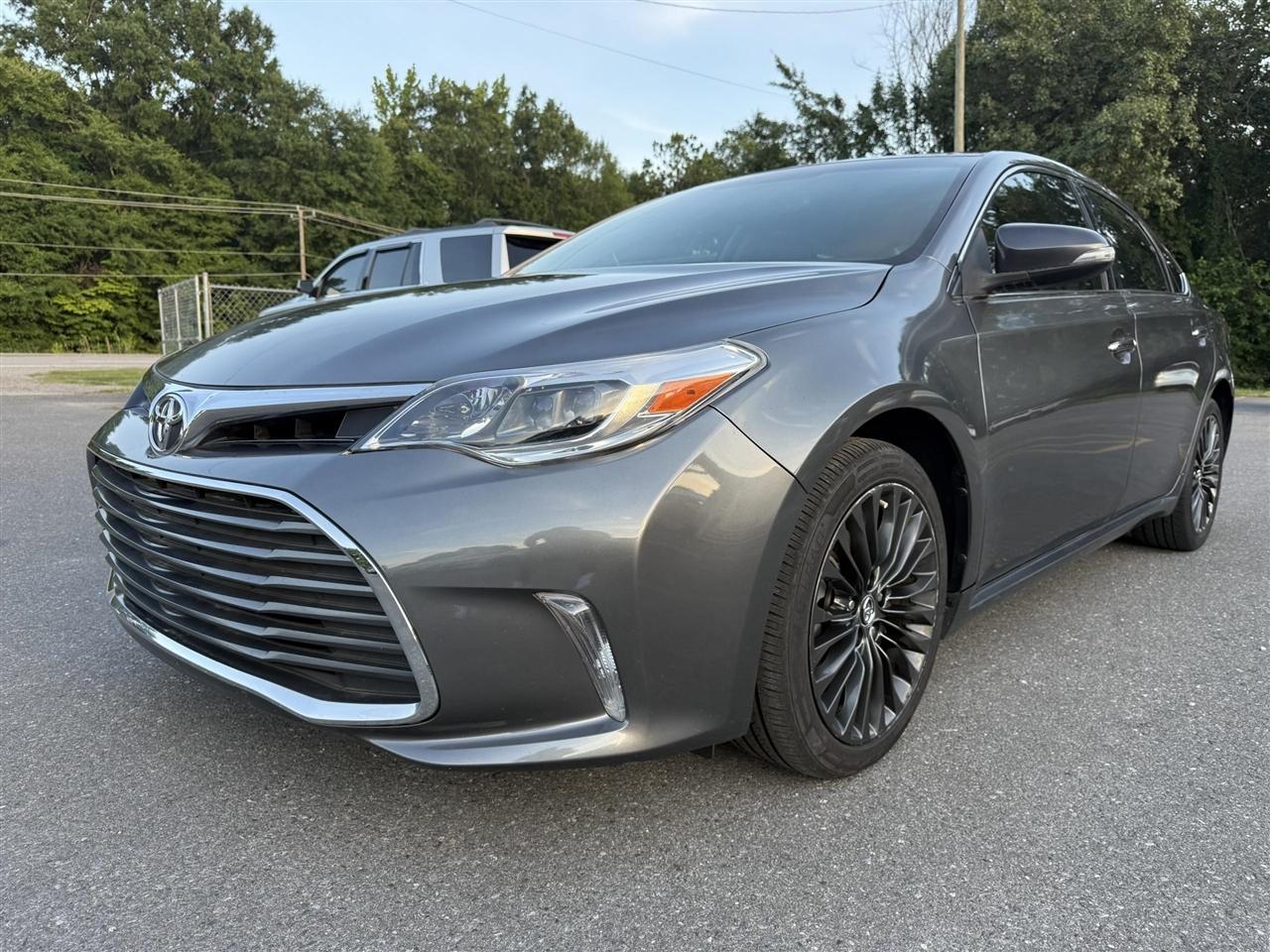 Toyota Avalon  2016