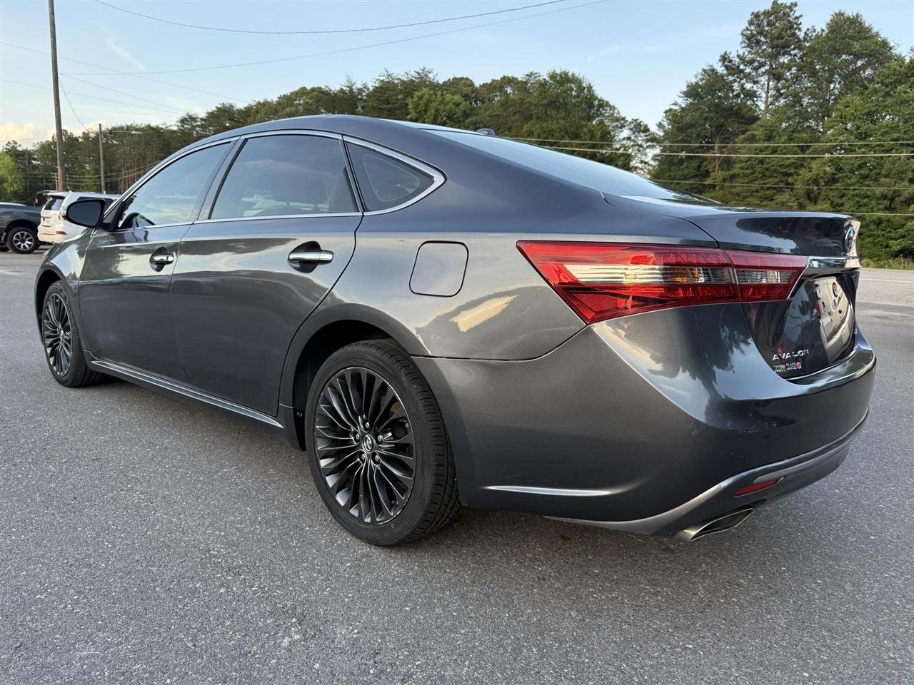Toyota Avalon  2016