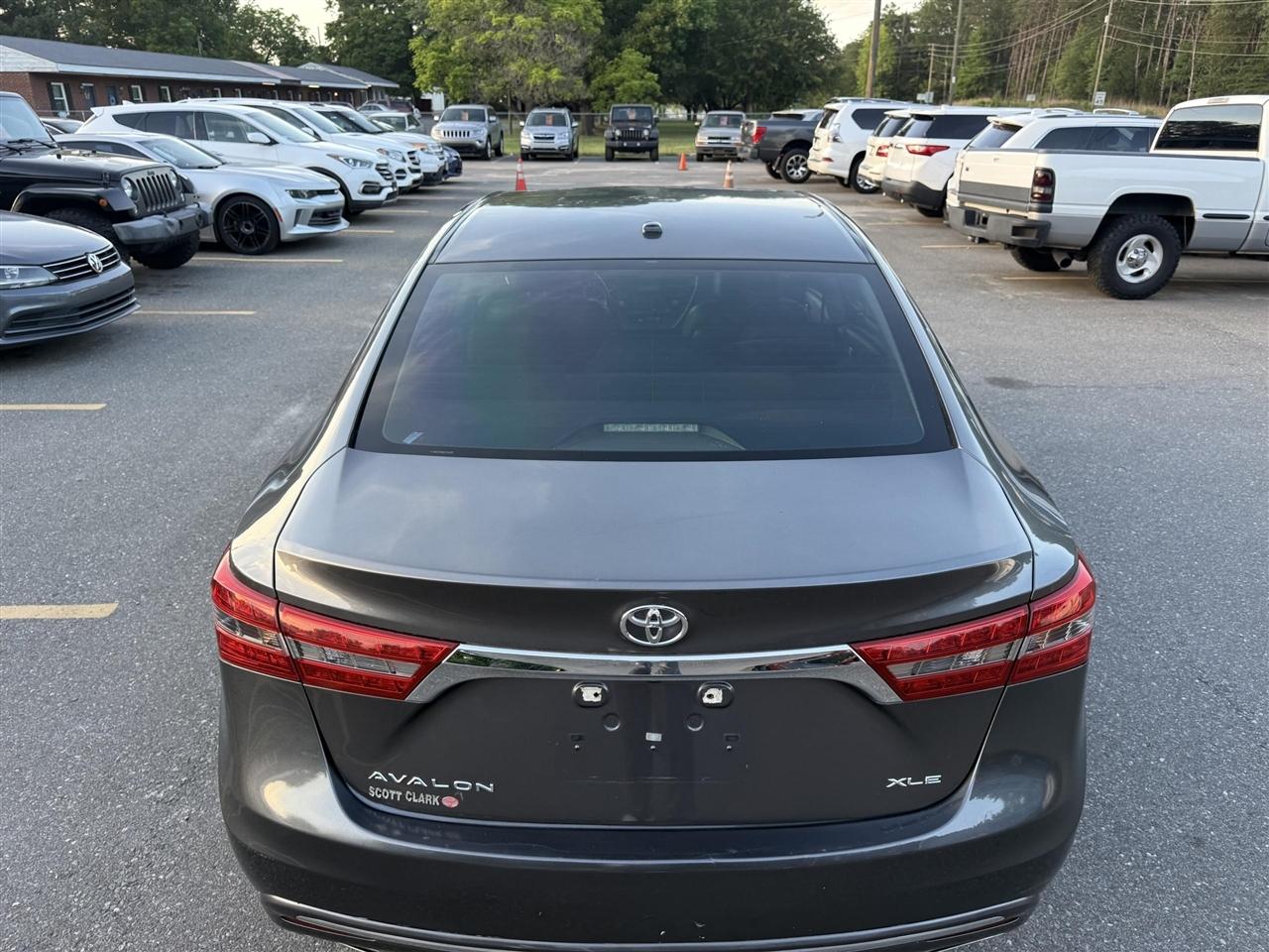 Toyota Avalon  2016