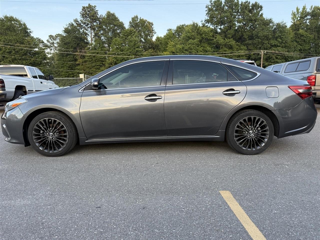 Toyota Avalon  2016