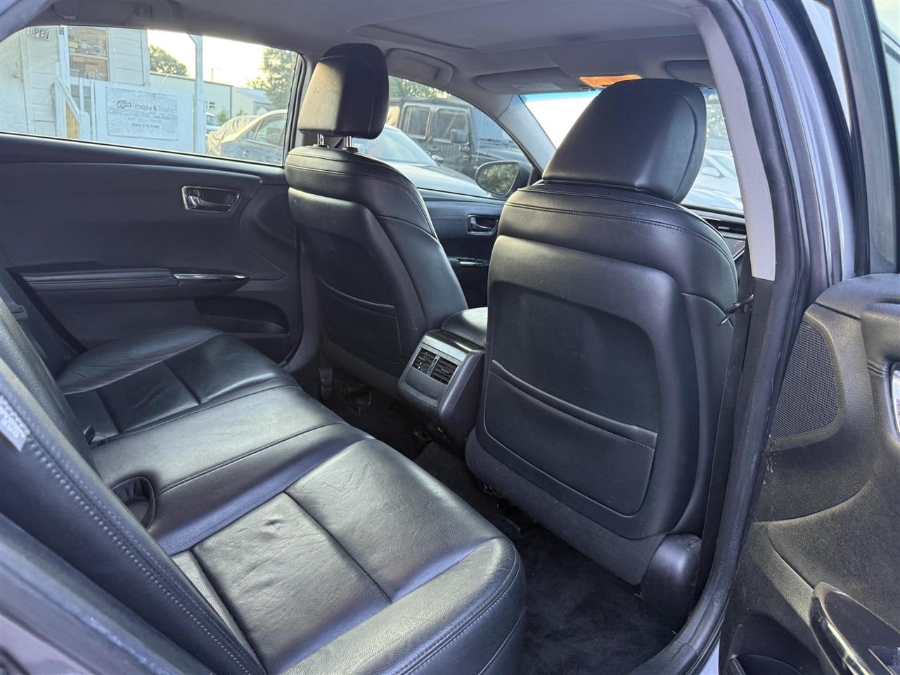 Toyota Avalon  2016