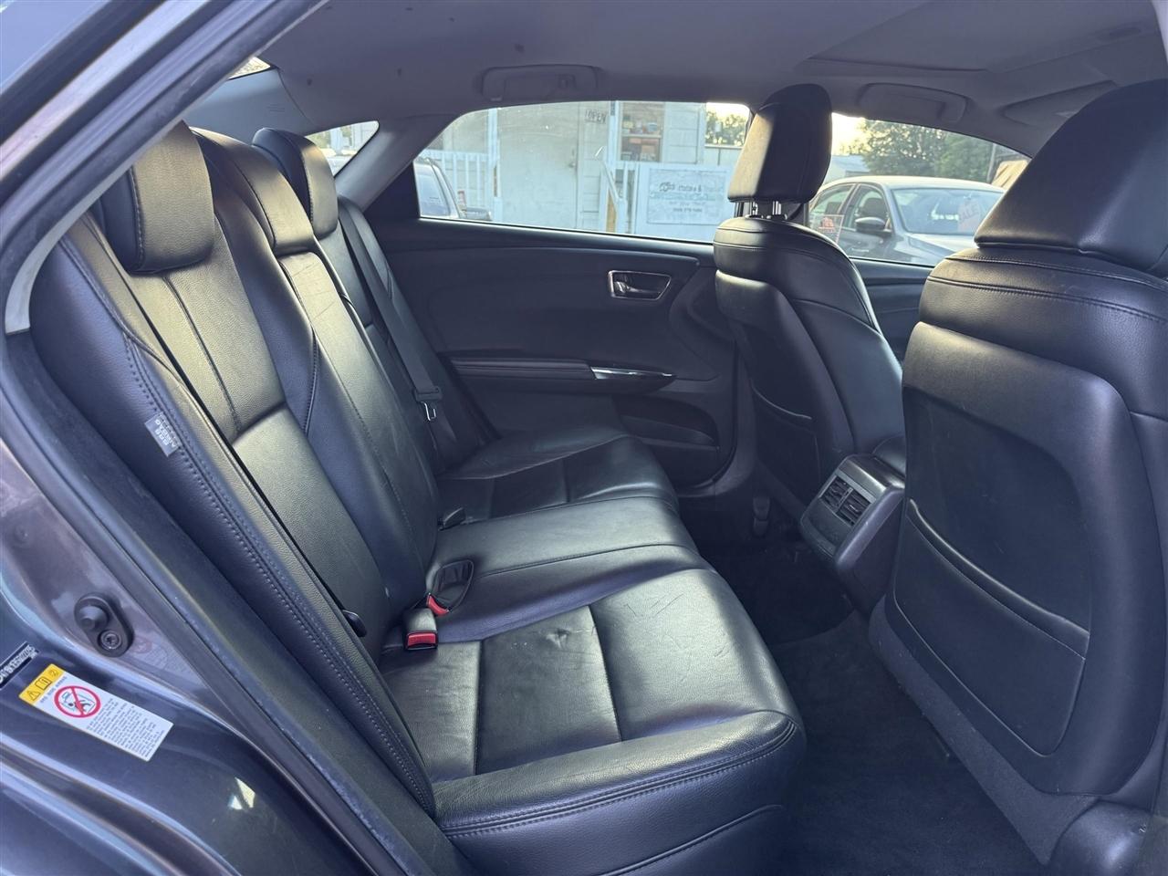 Toyota Avalon  2016