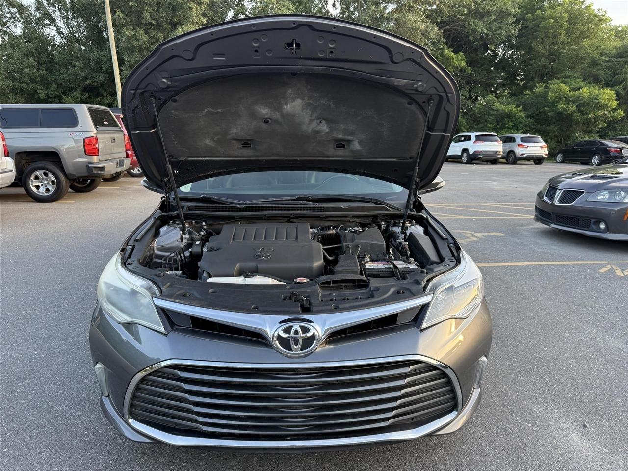 Toyota Avalon  2016
