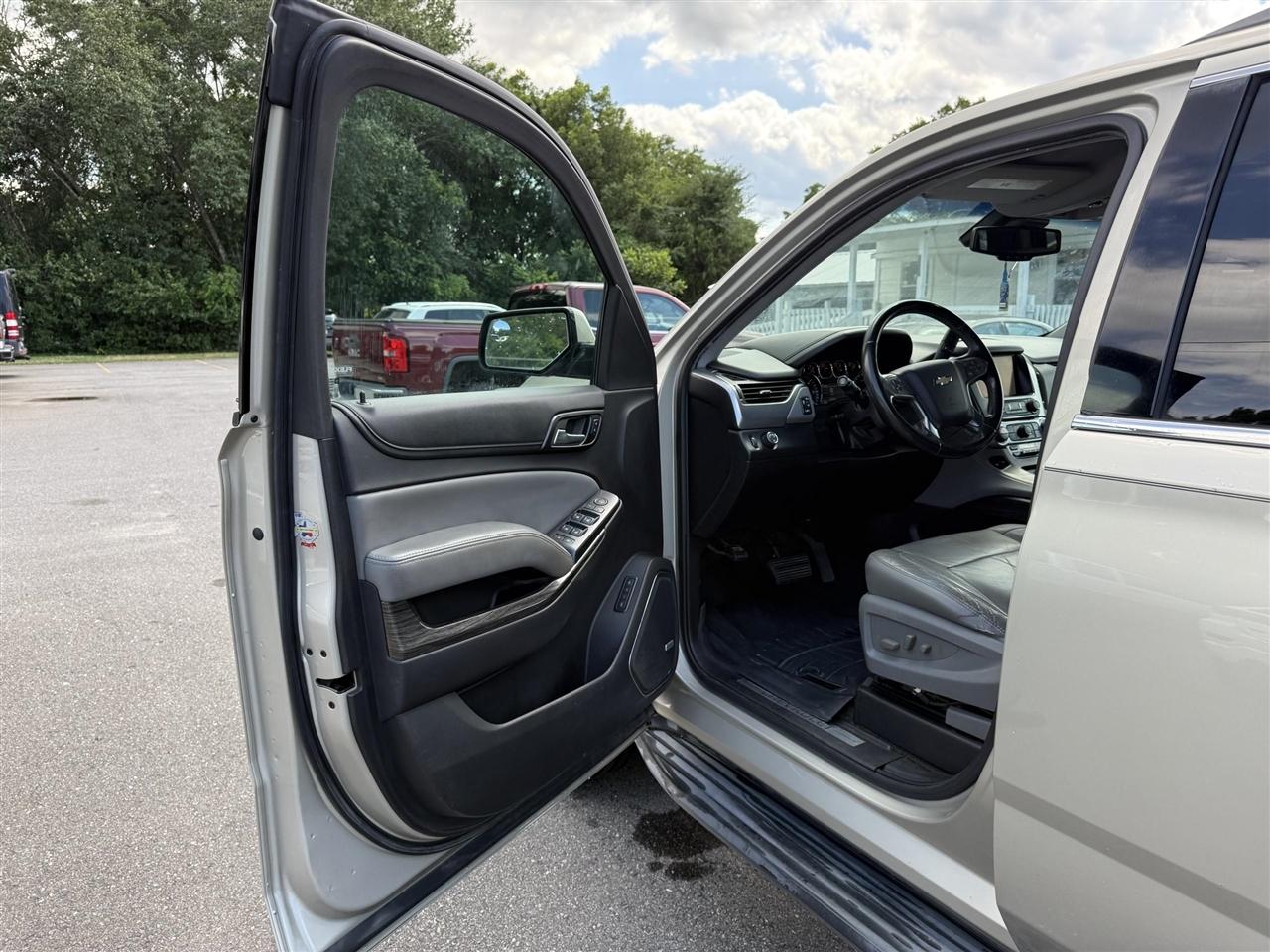 Chevrolet Tahoe  2015