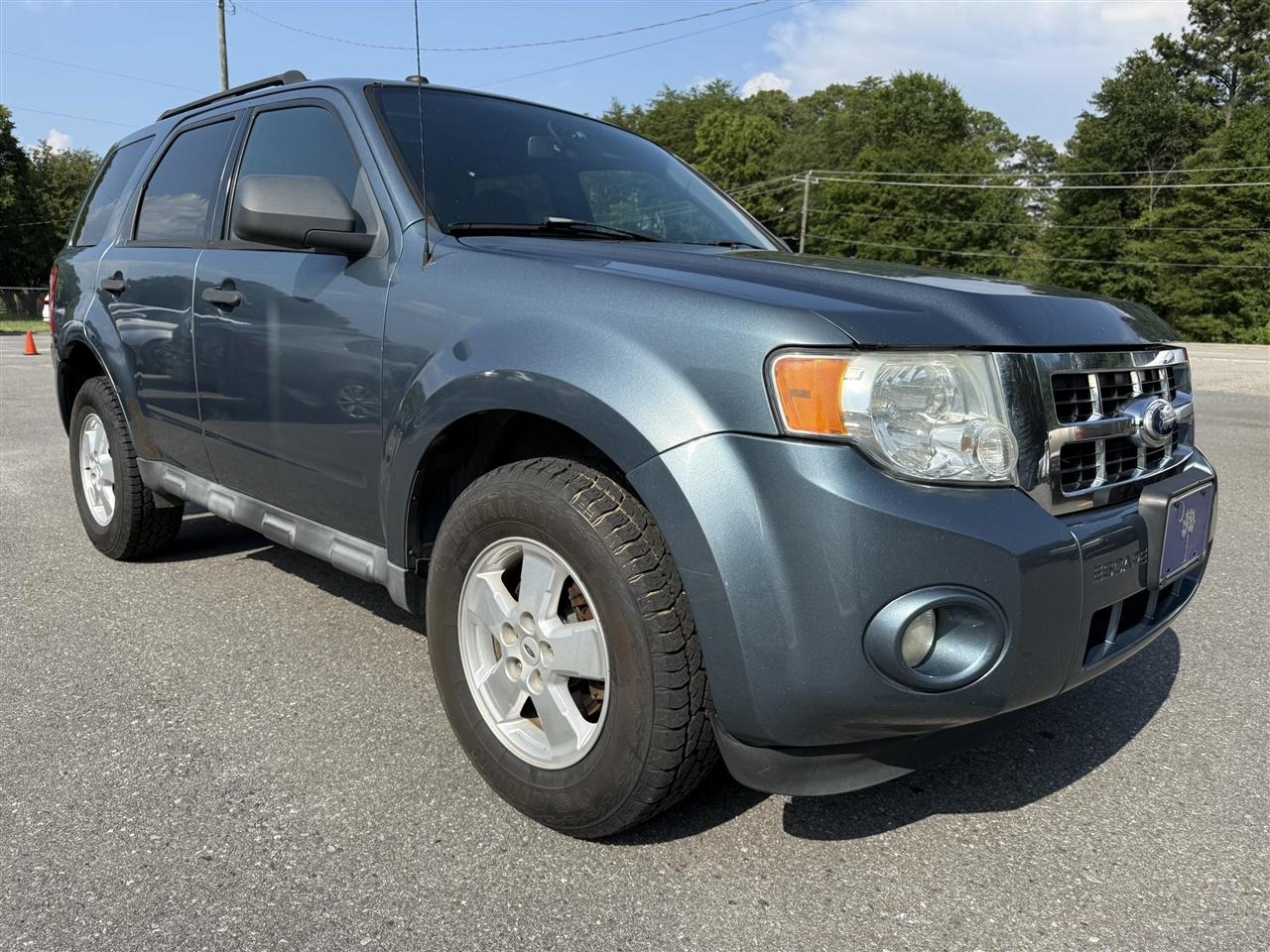 Ford Escape  2010
