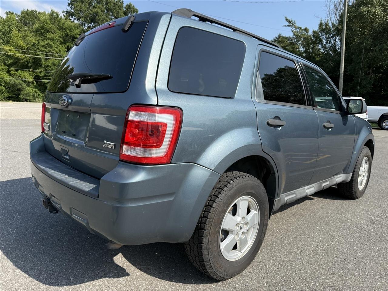 Ford Escape  2010