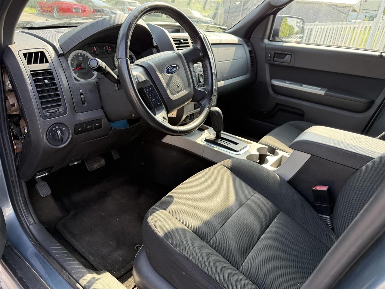 Ford Escape  2010