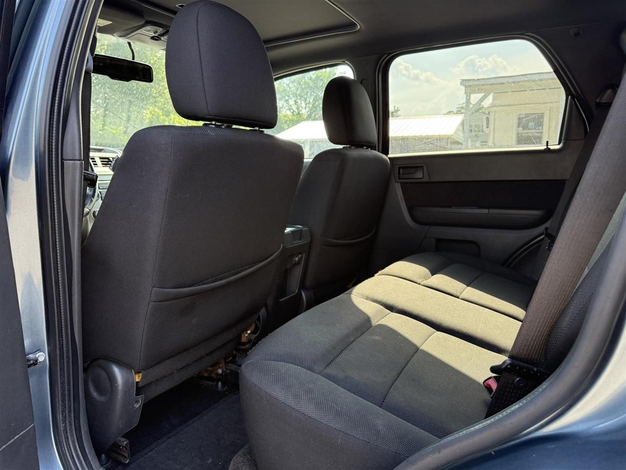 Ford Escape  2010