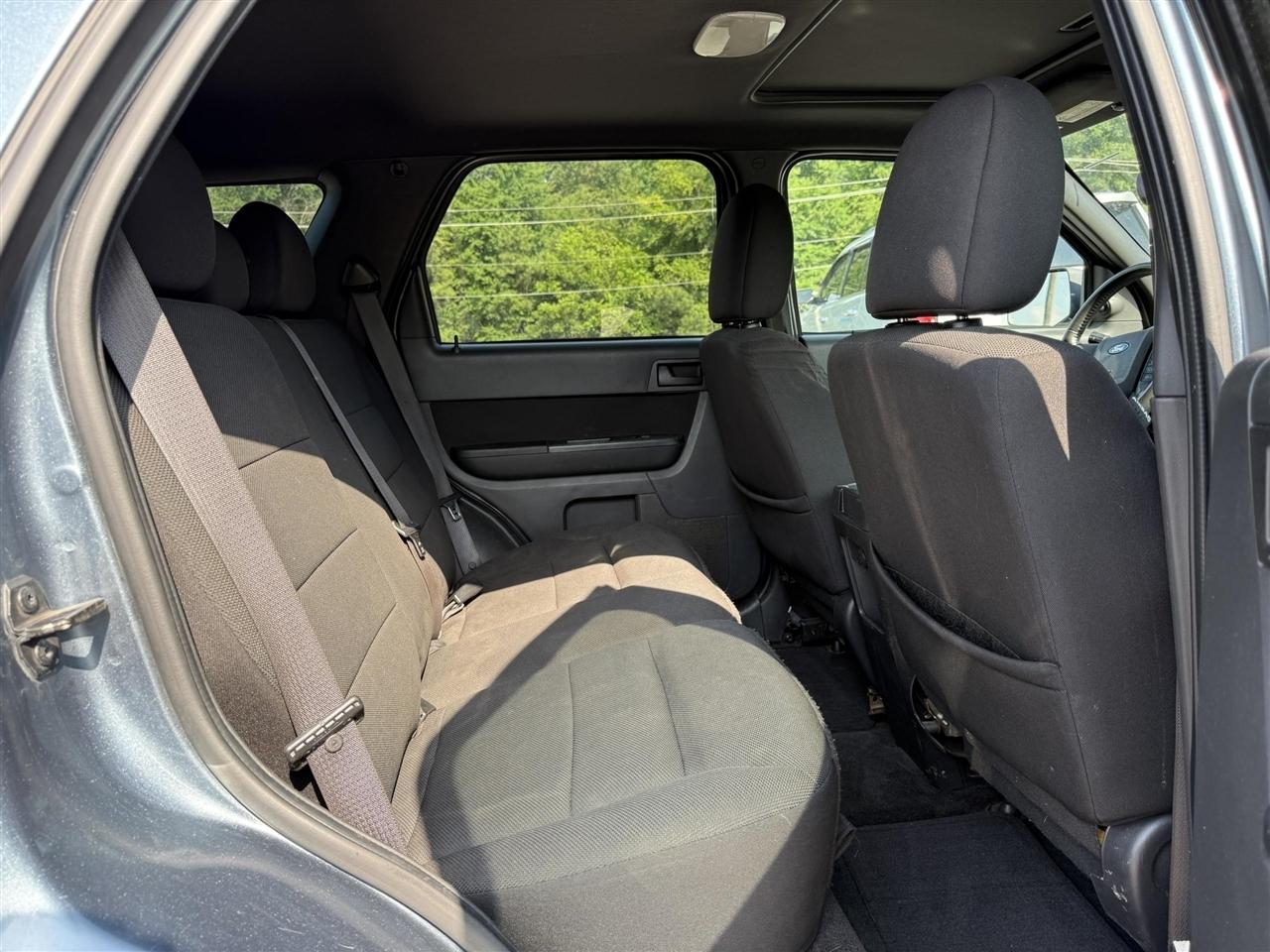 Ford Escape  2010