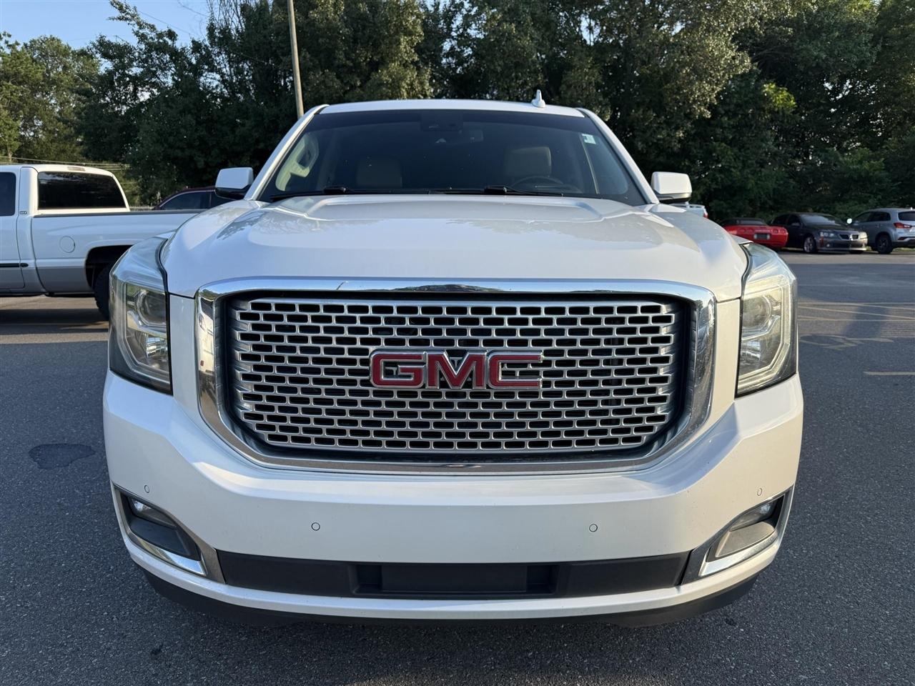 GMC Yukon Denali  2017