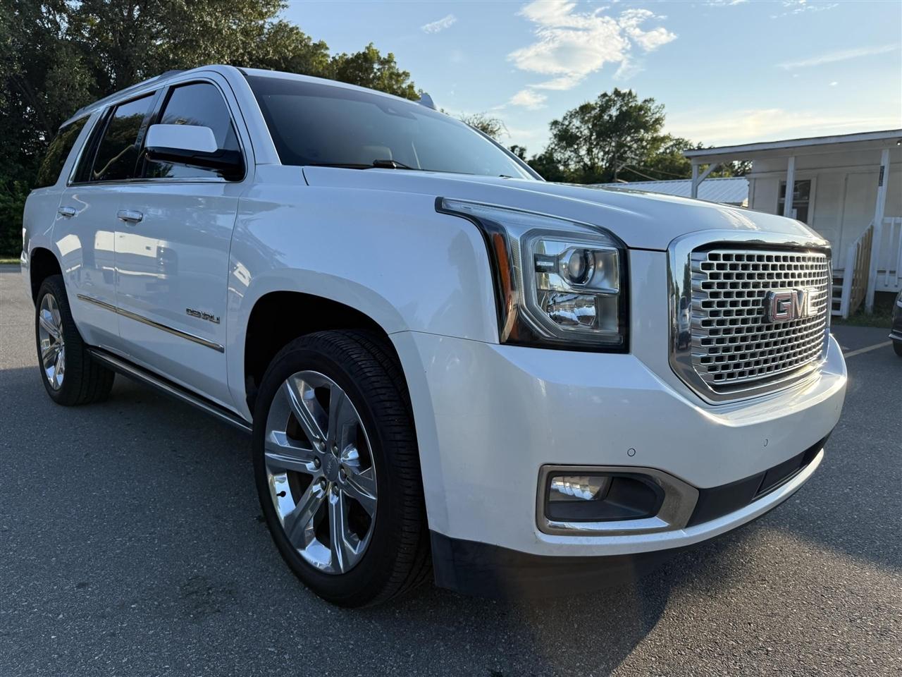 GMC Yukon Denali  2017
