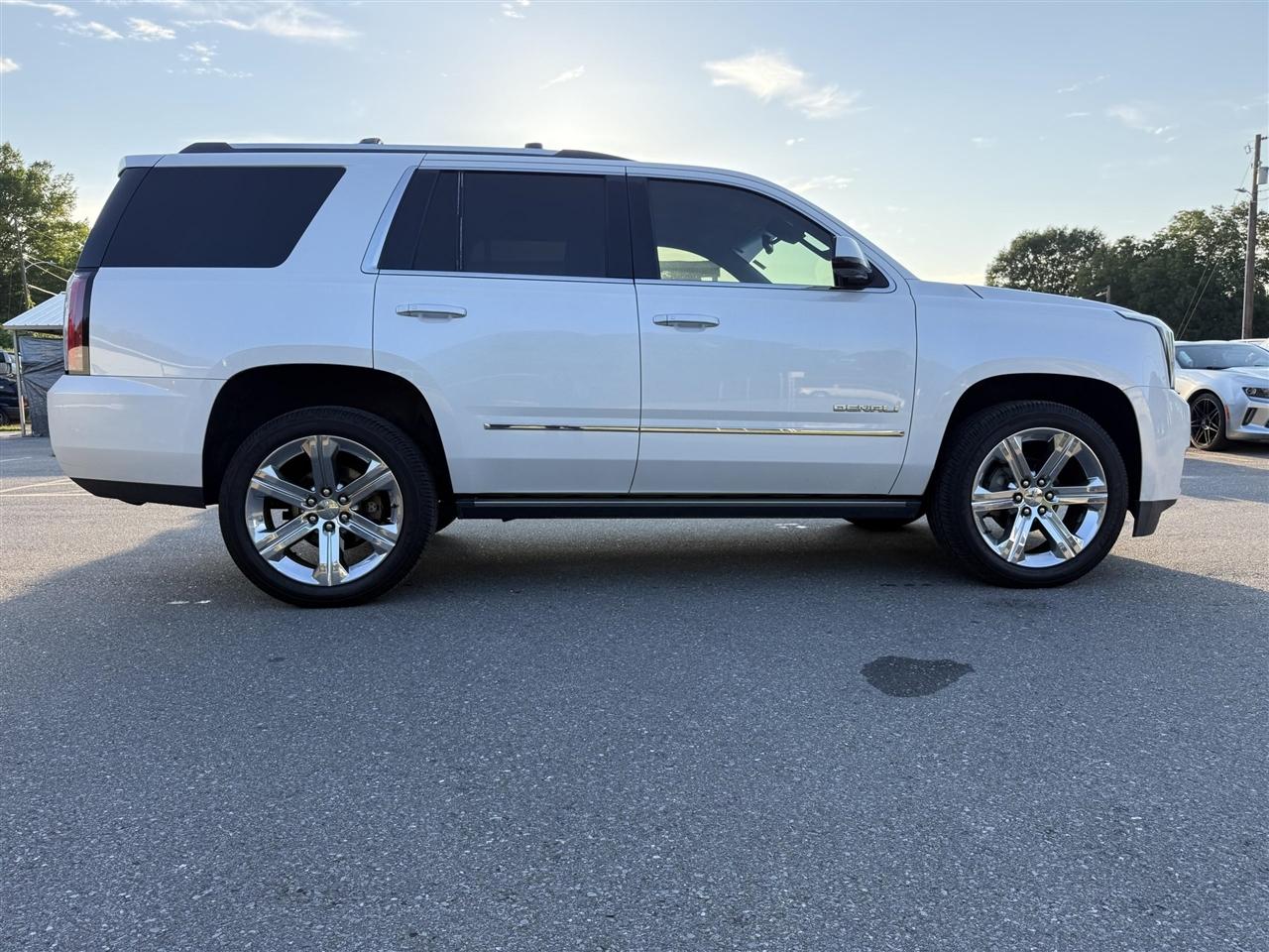 GMC Yukon Denali  2017