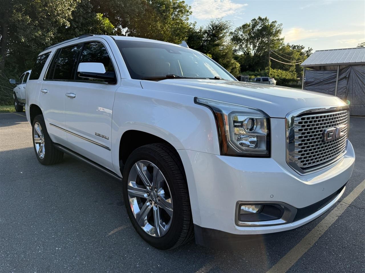 GMC Yukon Denali  2017