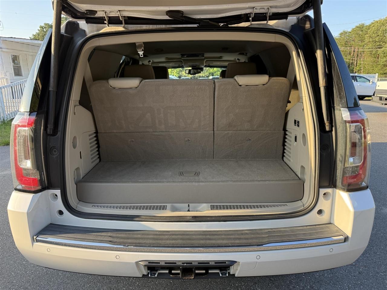 GMC Yukon Denali  2017