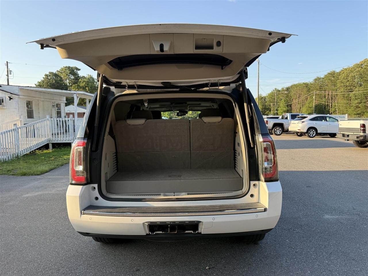 GMC Yukon Denali  2017