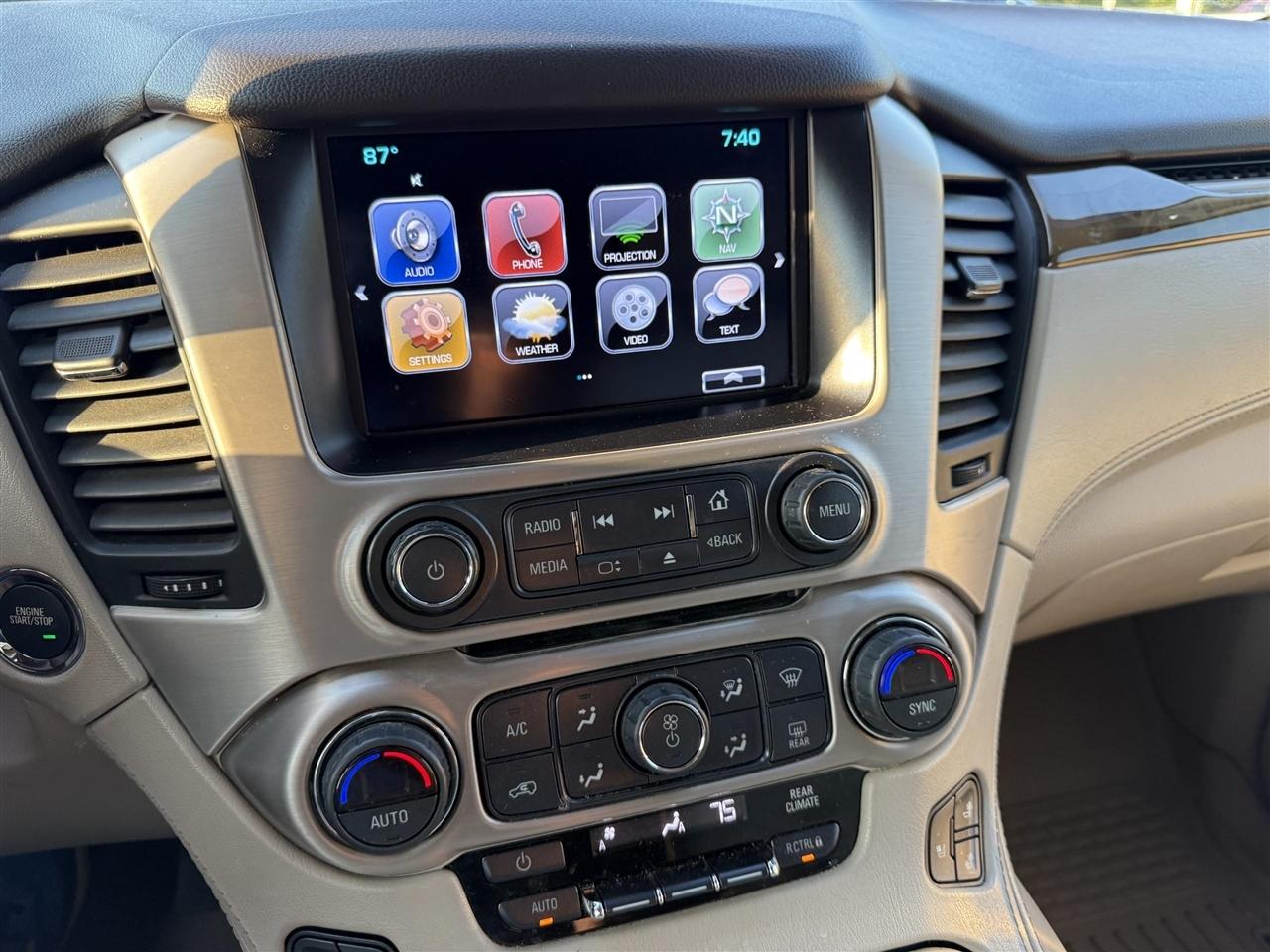 GMC Yukon Denali  2017
