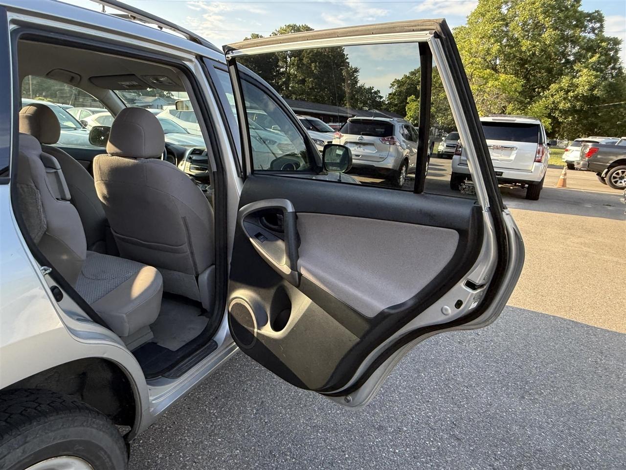 Toyota RAV4  2008