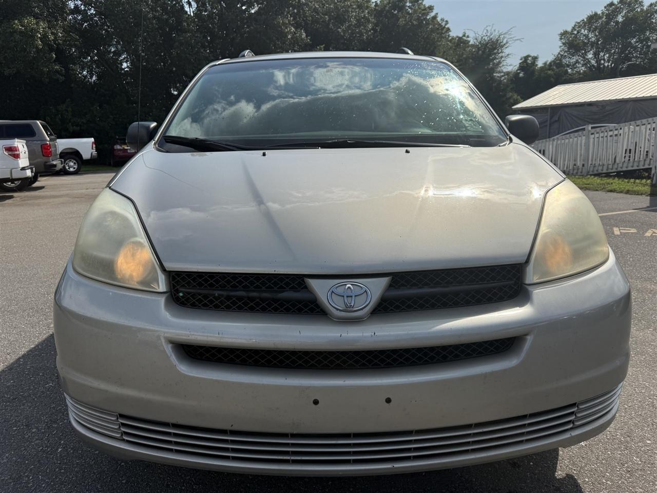 Toyota Sienna  2005