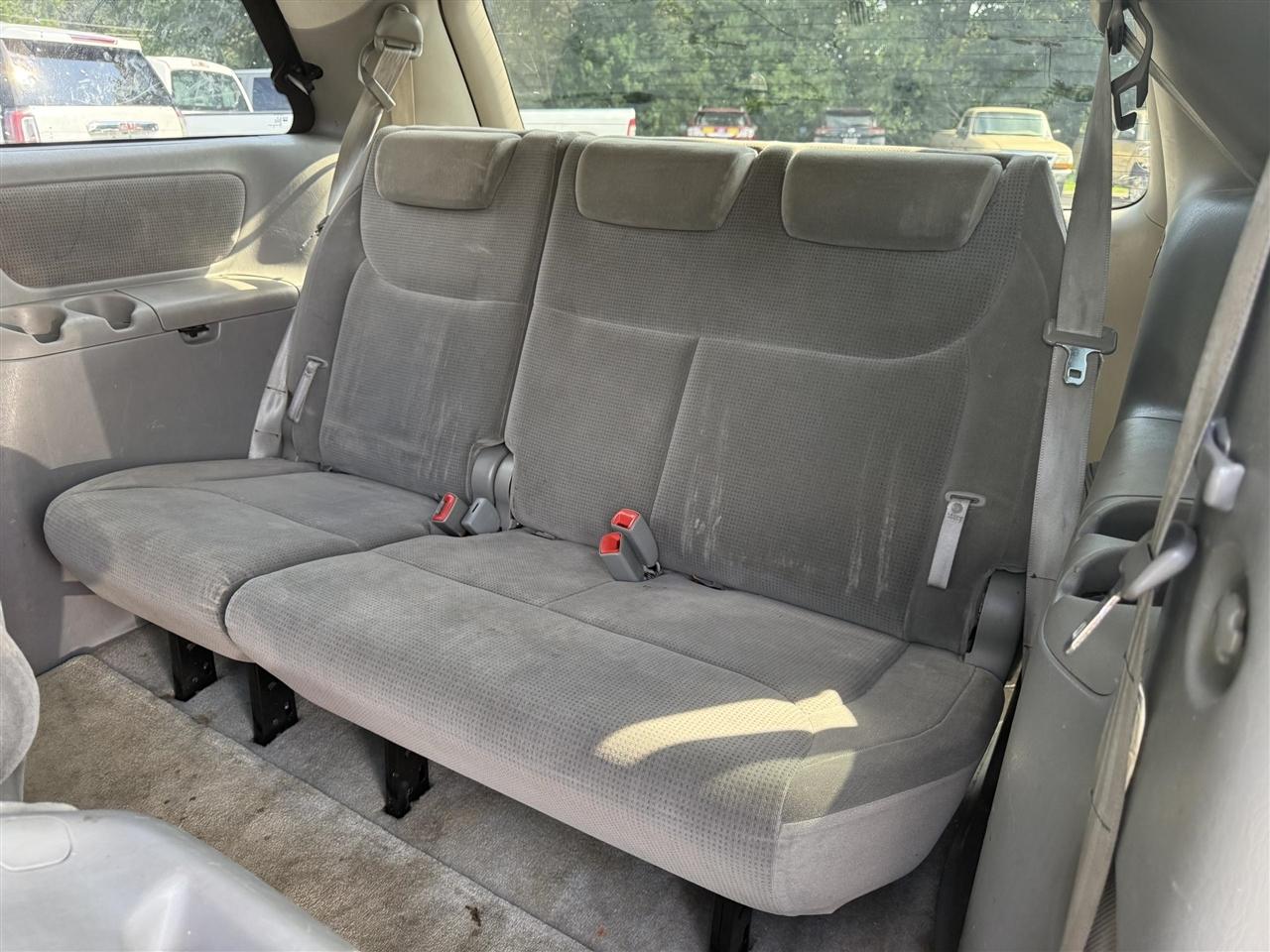 Toyota Sienna  2005