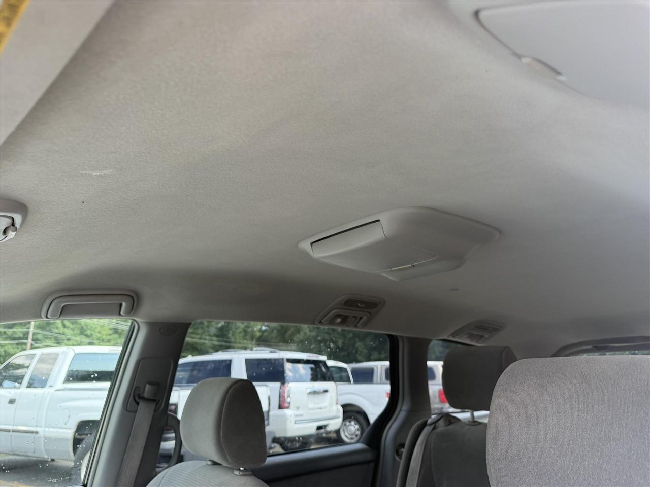 Toyota Sienna  2005
