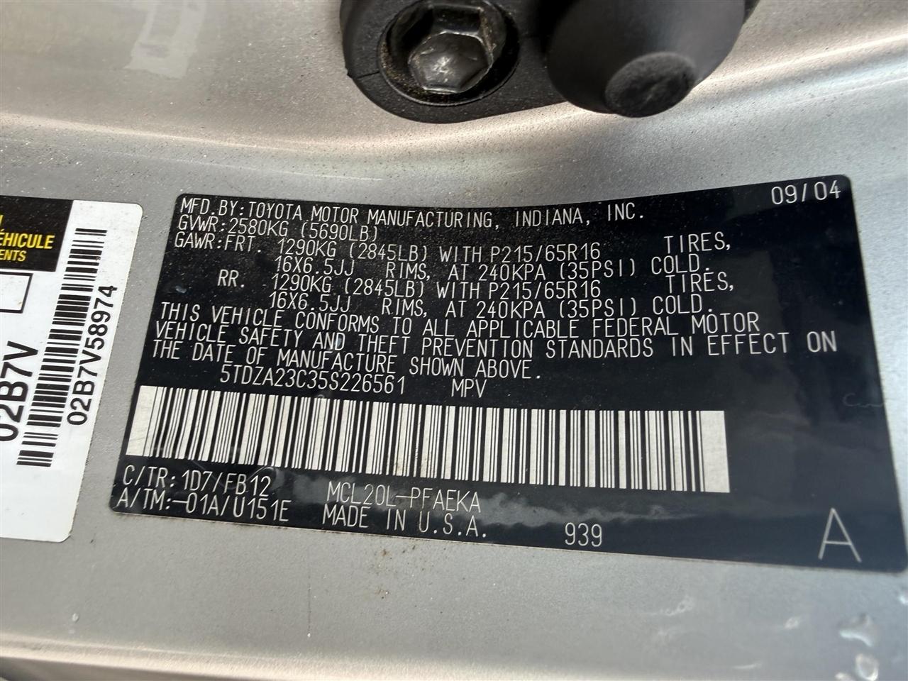 Toyota Sienna  2005