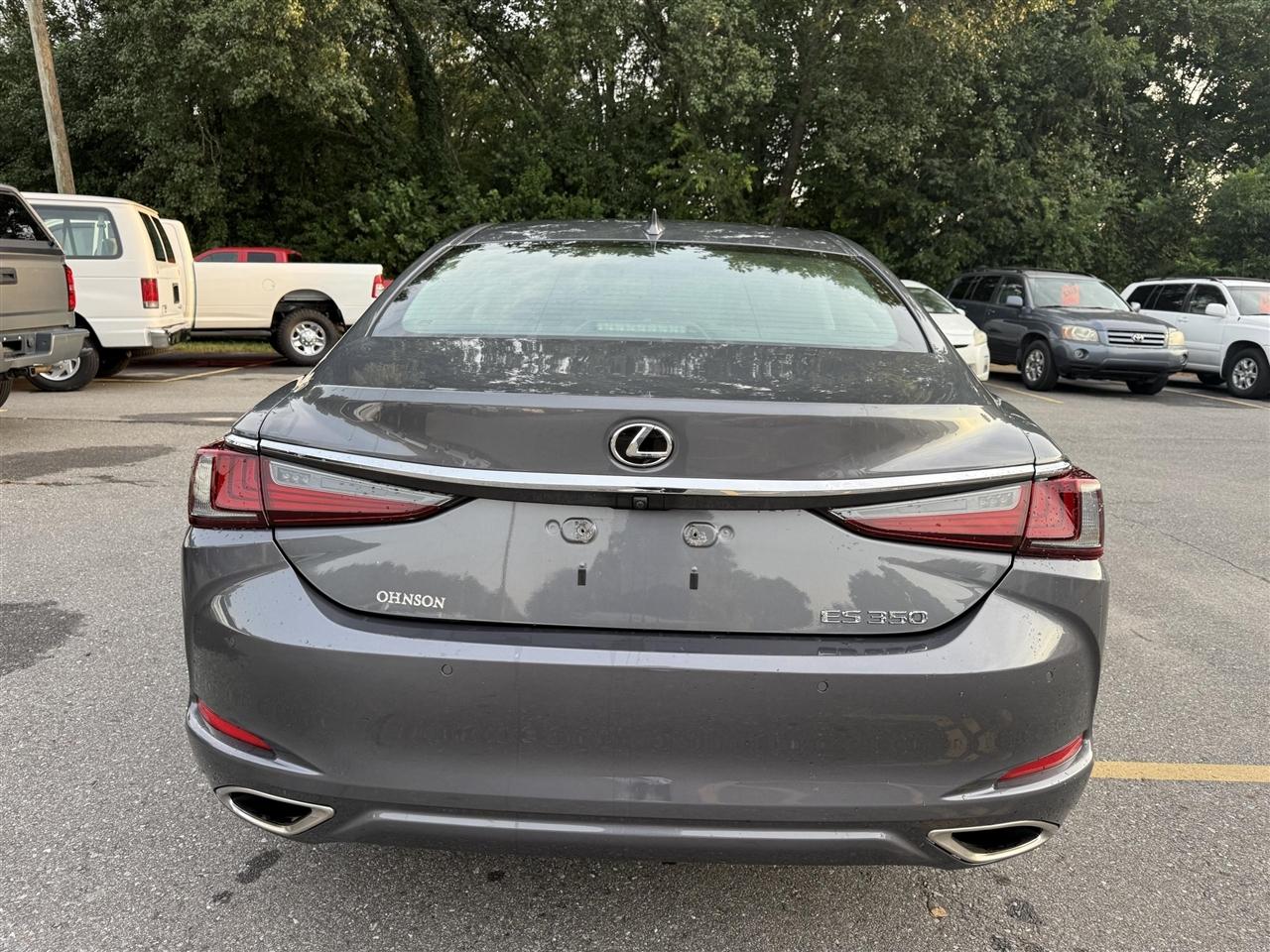 Lexus ES 350  2019