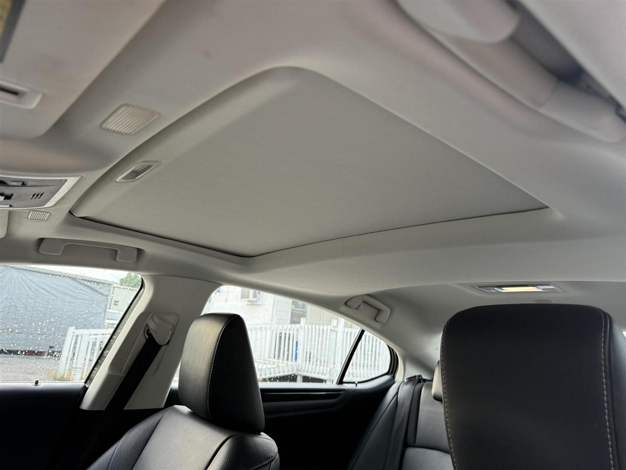 Lexus ES 350  2019