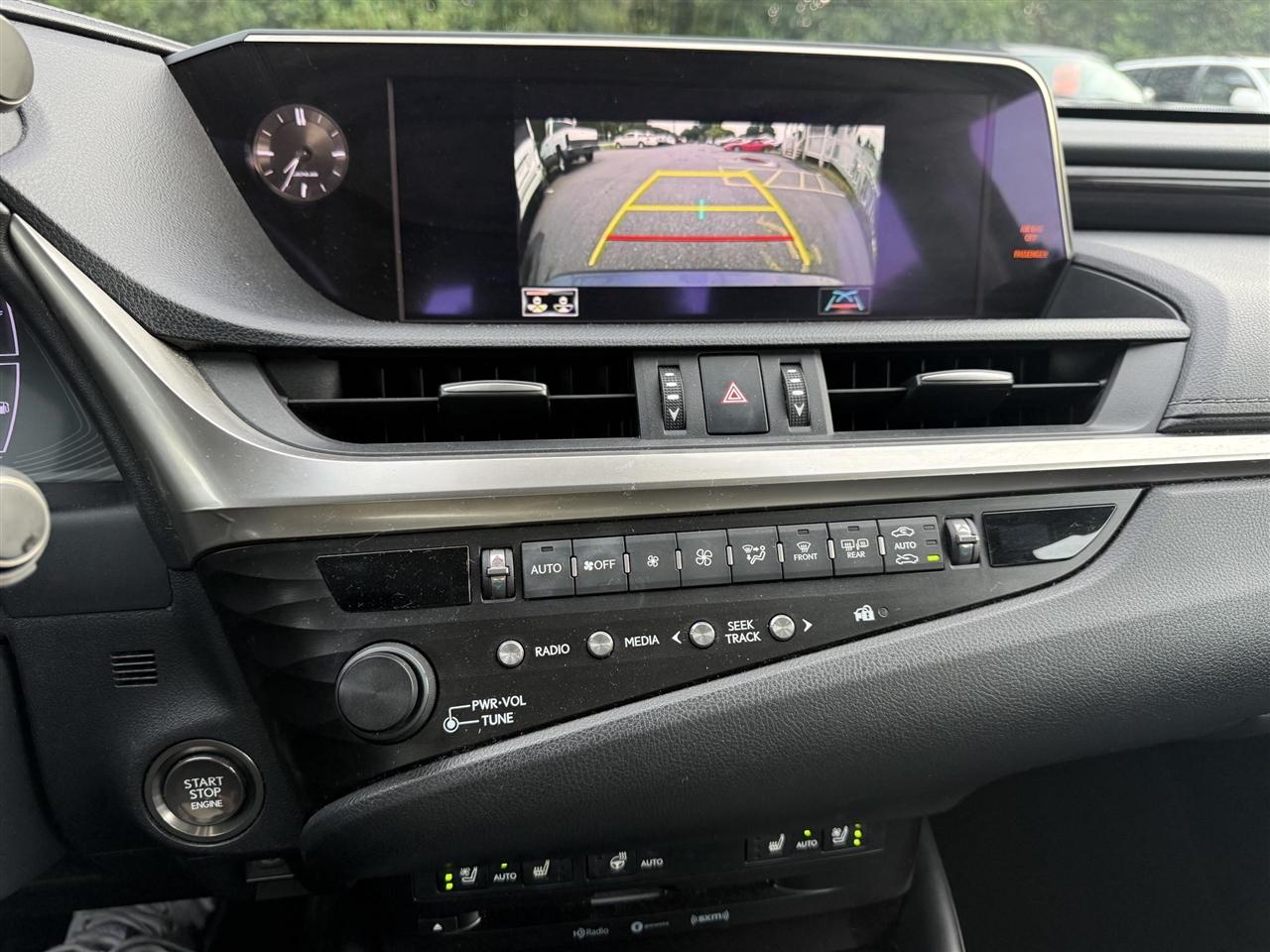 Lexus ES 350  2019