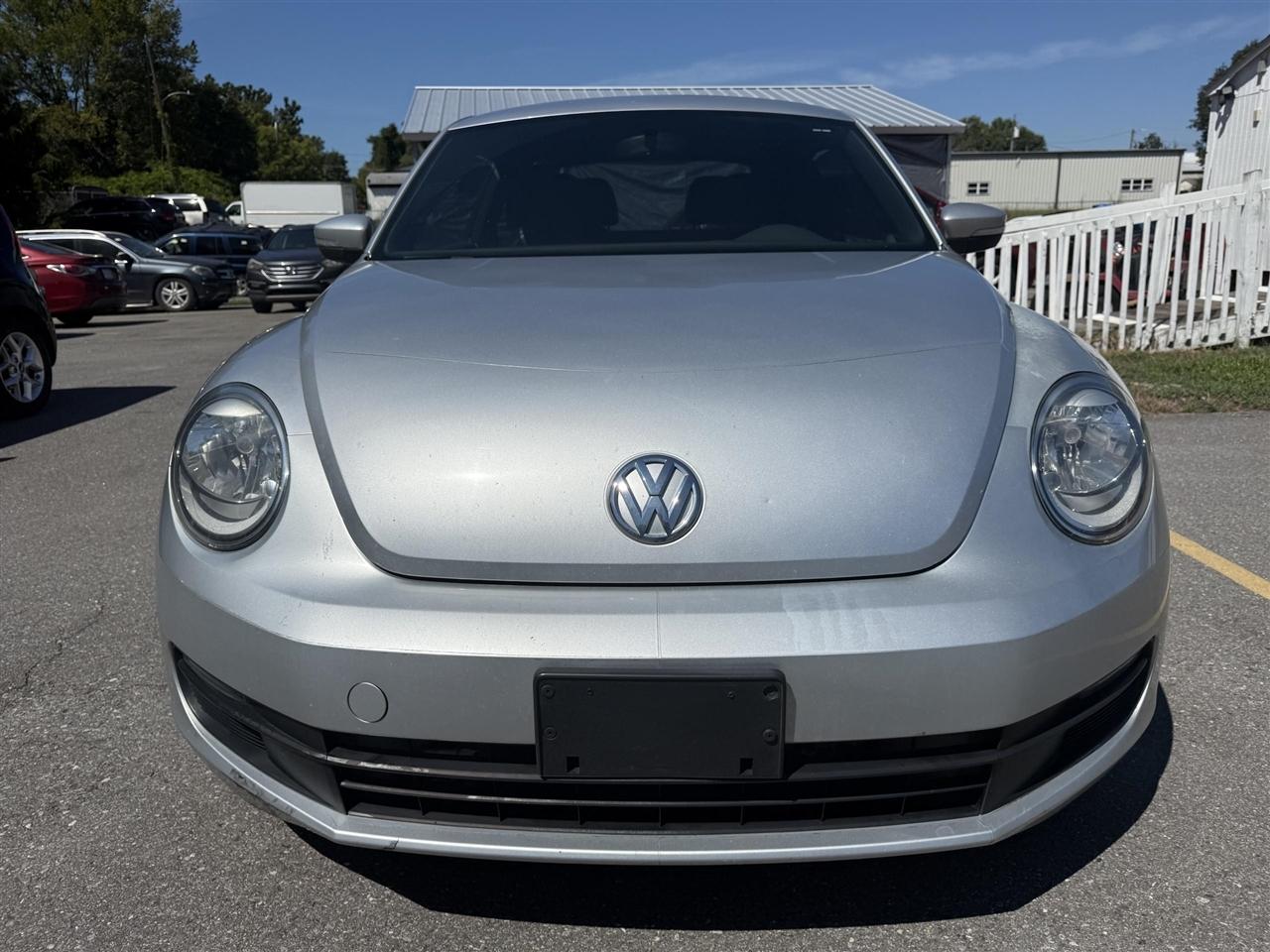 Volkswagen Beetle  2012