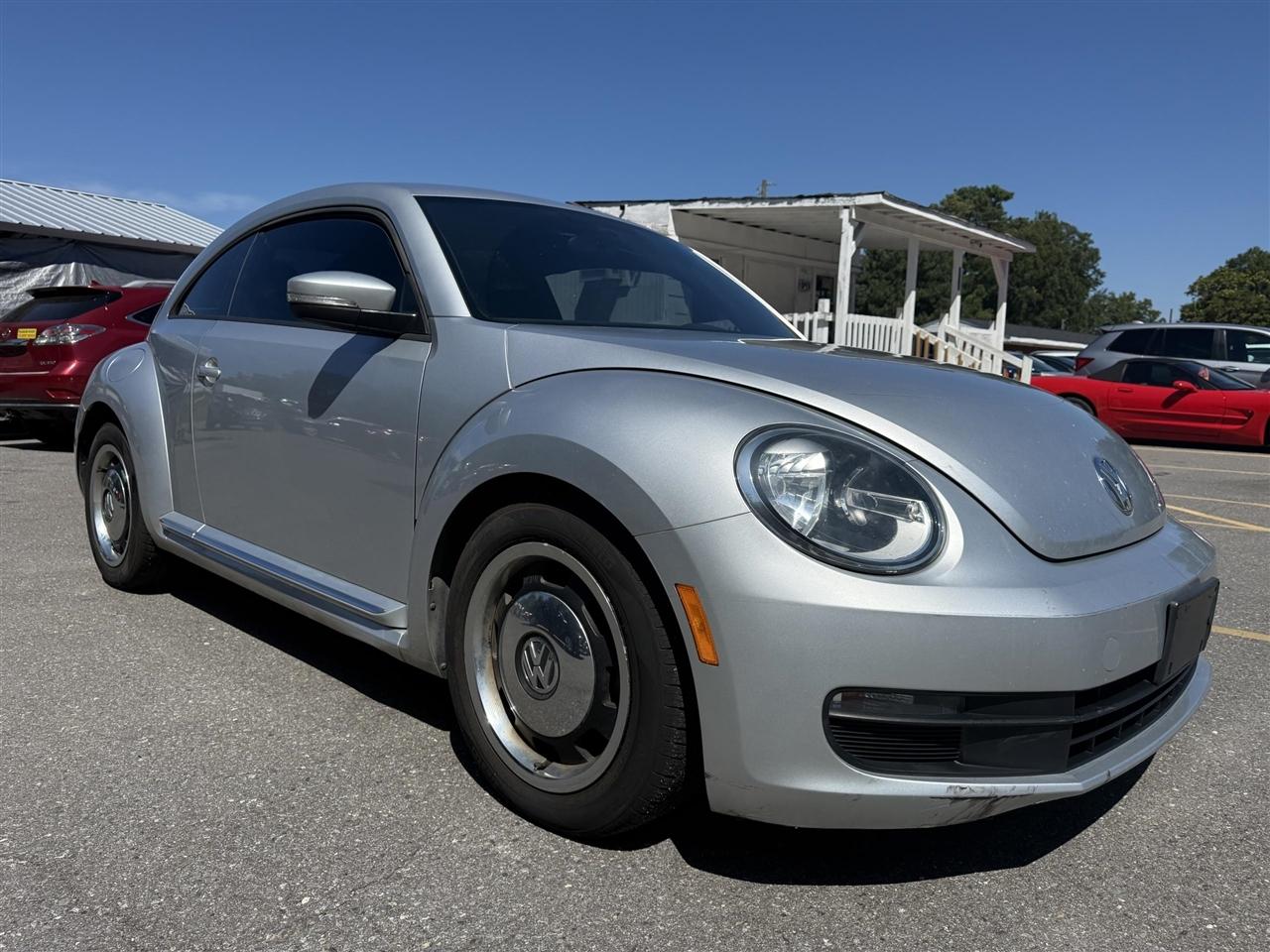 Volkswagen Beetle  2012