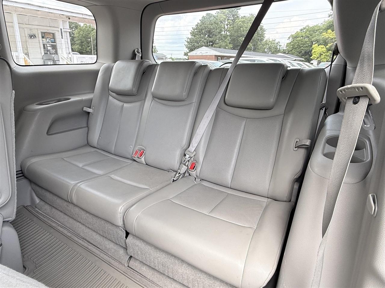 Nissan Quest  2015