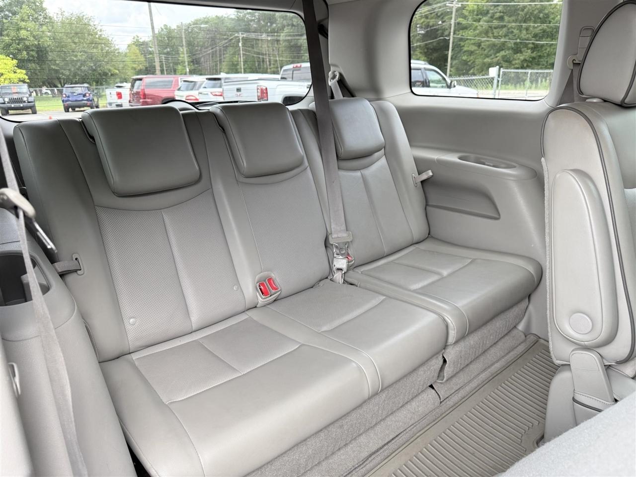 Nissan Quest  2015