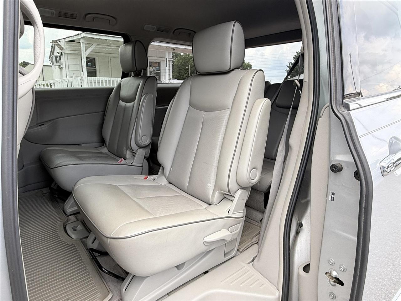 Nissan Quest  2015